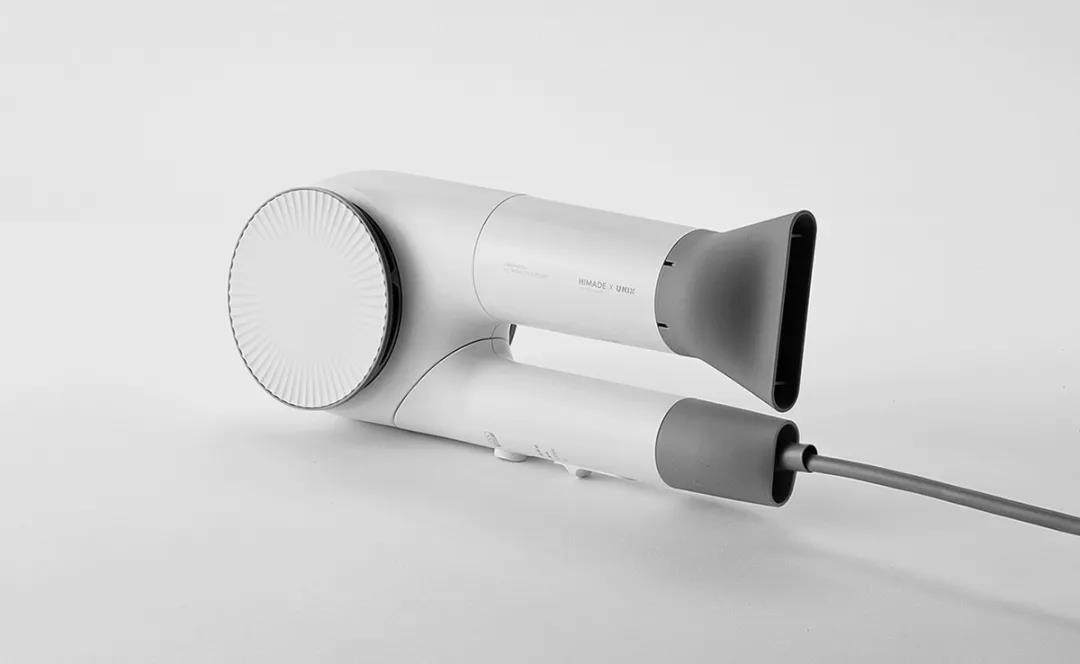 3-20050G05402617.jpg 產品背后的——“超級草圖”(圖17)