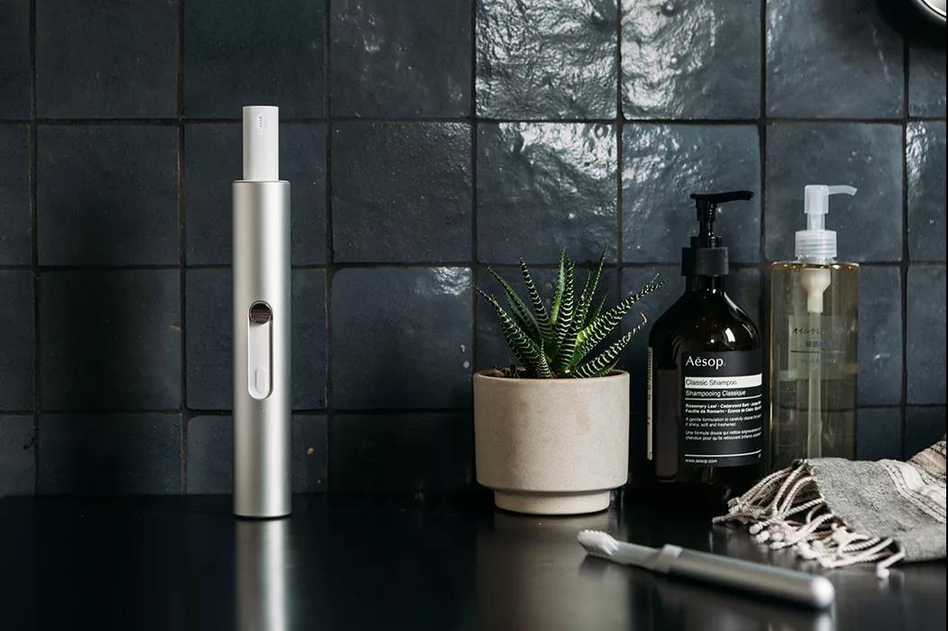 3-20050G05403592.jpg 產品背后的——“超級草圖”(圖41)