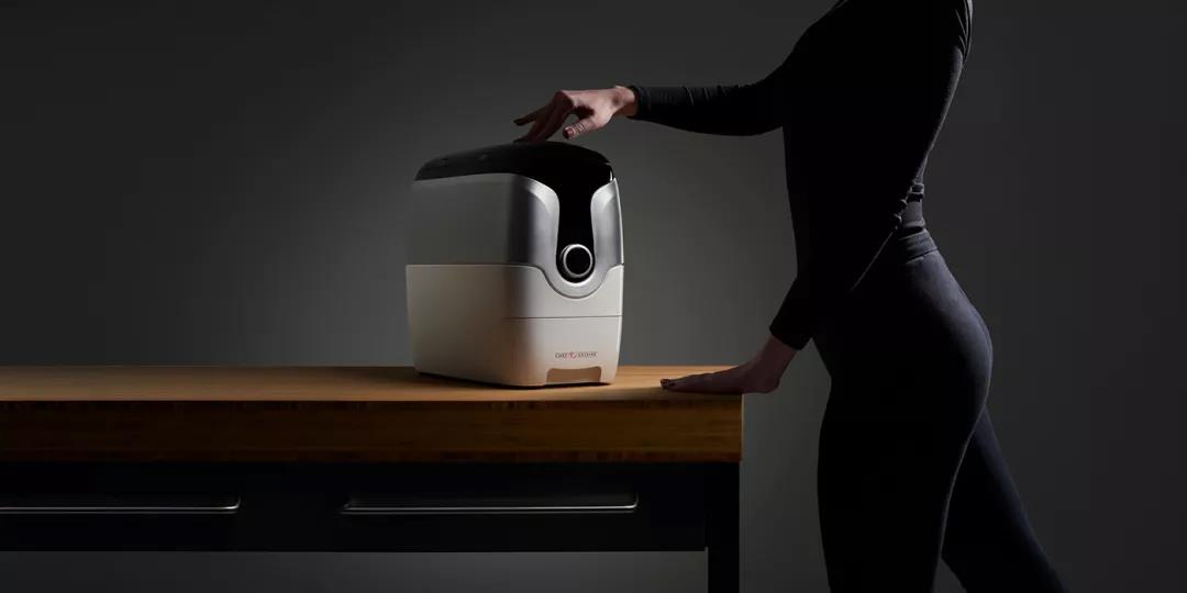 3-20050G05404232.jpg 產品背后的——“超級草圖”(圖52)