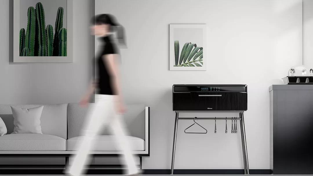 3-20050G054042b.jpg 產品背后的——“超級草圖”(圖50)